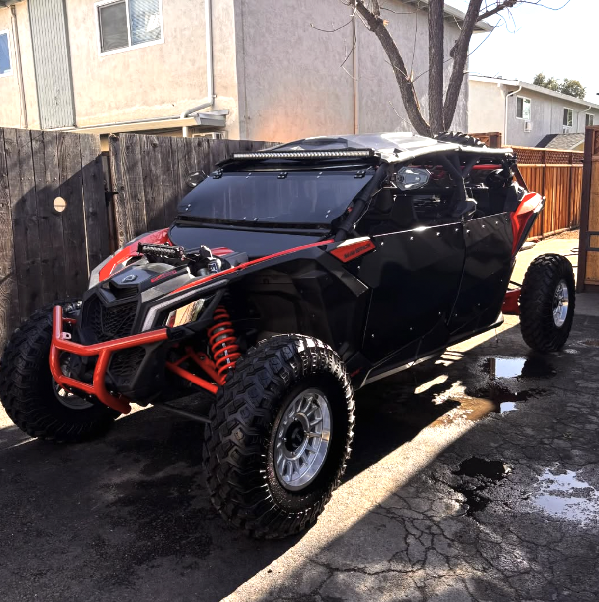 Vehicle detailing gallery image